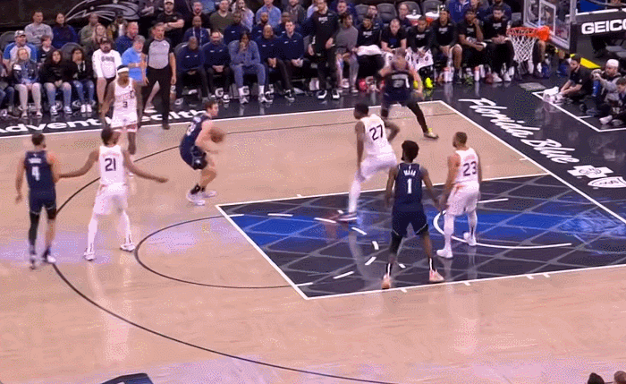 爱游戏热门游戏逆转之夜！太阳最后时刻连续得分取胜，次数喜欢.