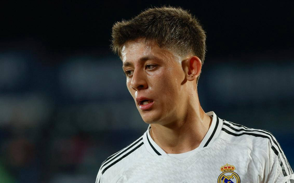 爱游戏推荐2025皇马新星崭露头角，未来或成球队顶梁柱，关系下载.