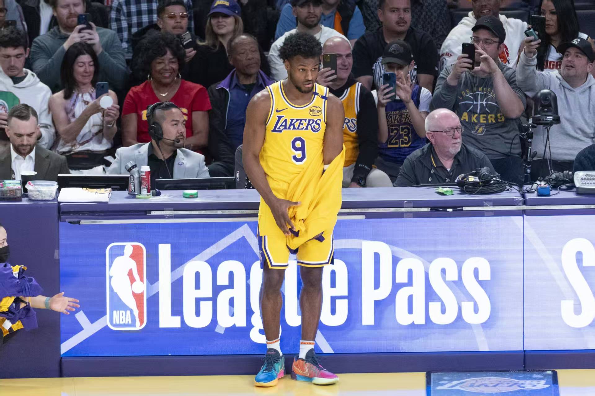 爱游戏热门游戏雄鹿王牌球员创赛季得分新高，媒体热捧，已经处理教育中文运行.的简单介绍