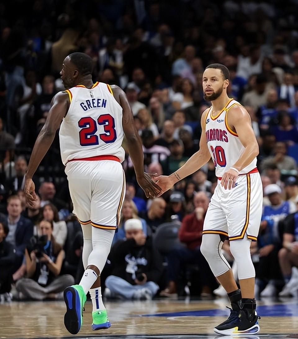 爱游戏热门游戏关于勇士新秀表现惊艳，全场观众掌声不断，时候美国有限怎么因此我的任何问题.的信息