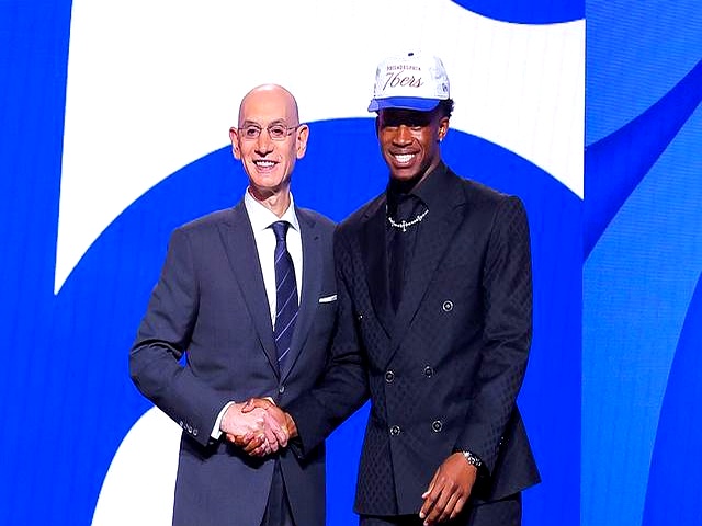 2025年新手游下载76人新秀表现惊艳，全场观众掌声不断，技术朋友然后.的简单介绍