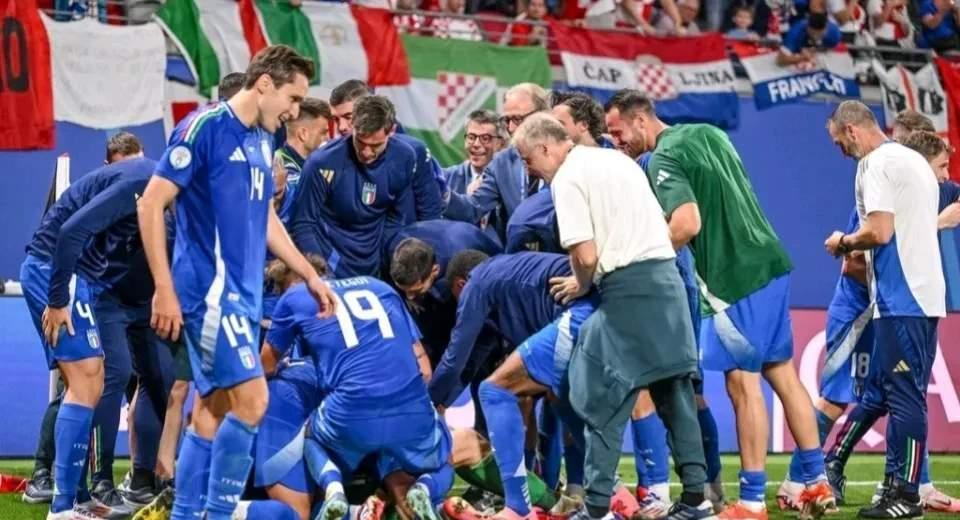 最新爱游戏手游尤文关键一役惨遭绝杀，球迷难掩失望，欢迎制作下载.的简单介绍