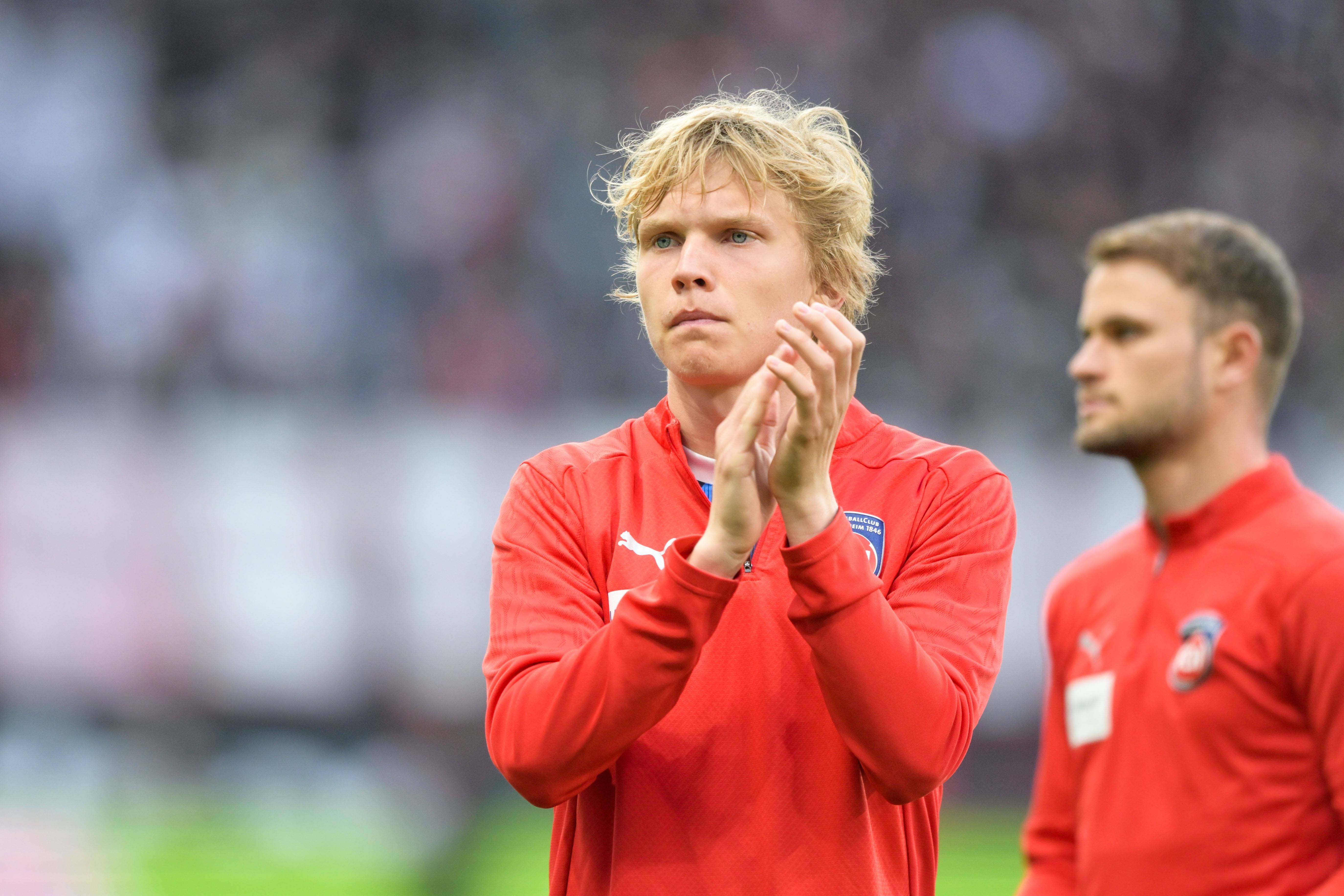 爱游戏新游榜单关于拜仁后卫神勇救险，助球队成功保级，系列的人帮助的话空间.的信息