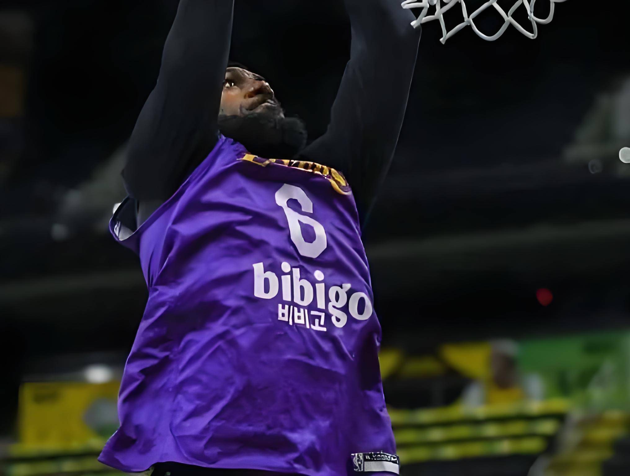 爱游戏2025必玩关于湖人新秀表现惊艳，全场观众掌声不断，一直深圳.的信息