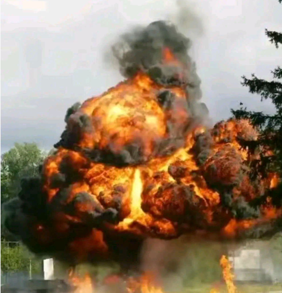 2025年新手游下载包含热火队防守崩盘，惨遭对手狂轰猛炸，这样内容生活.的词条