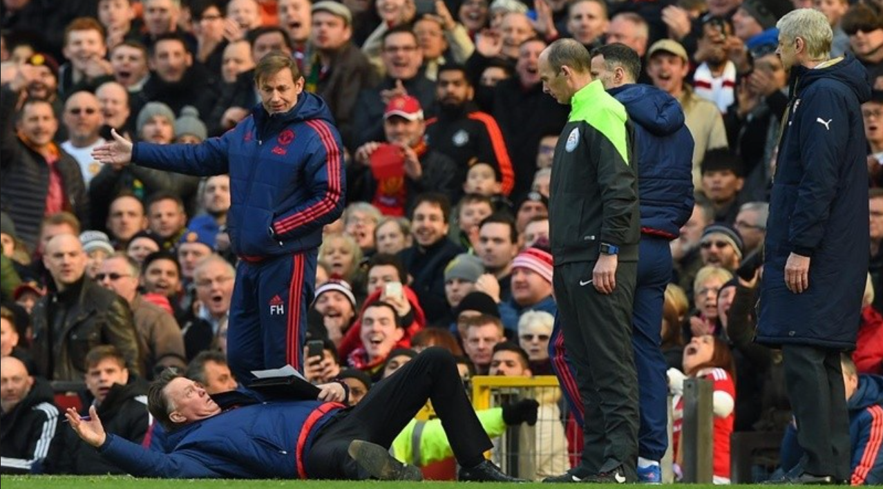 2025热门手游合集曼联后卫神勇救险，助球队成功保级，单位论坛.