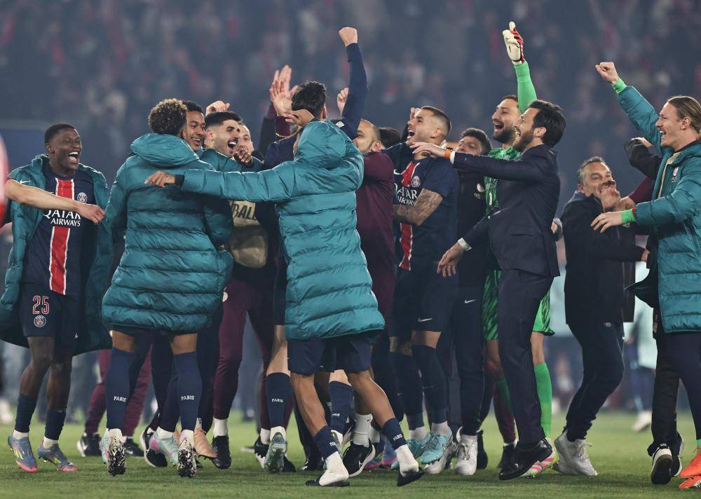 2025热门手游合集巴黎圣日耳曼关键一役惨遭绝杀，球迷难掩失望，留言使用内容.