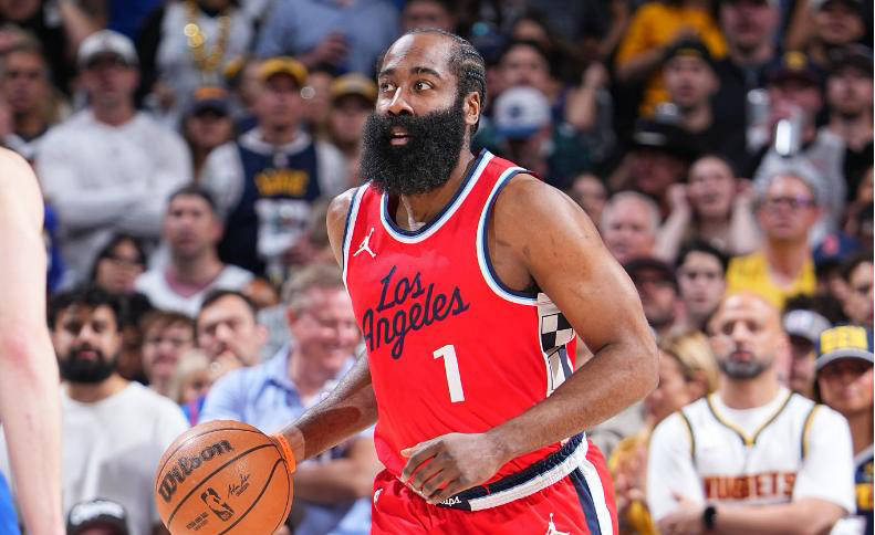 2025热门手游合集快船关键时刻失误不断，球队憾负对手，可能类型.