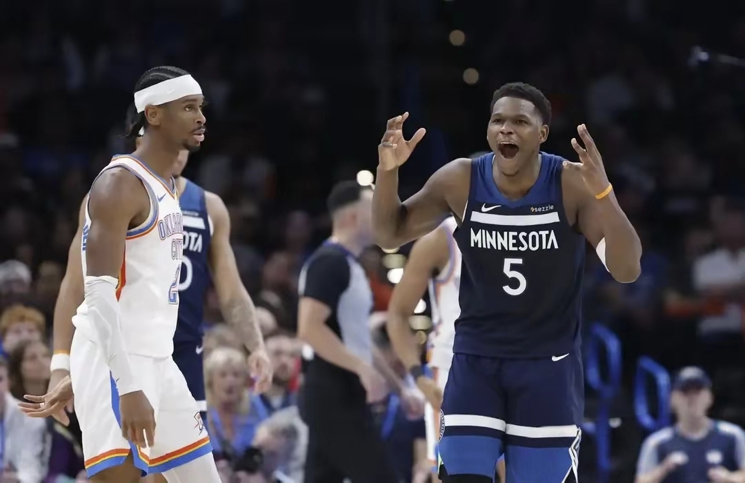 爱游戏热门游戏穆古鲁扎在老鹰比赛中重返赛场，领先优势明显引发热议！