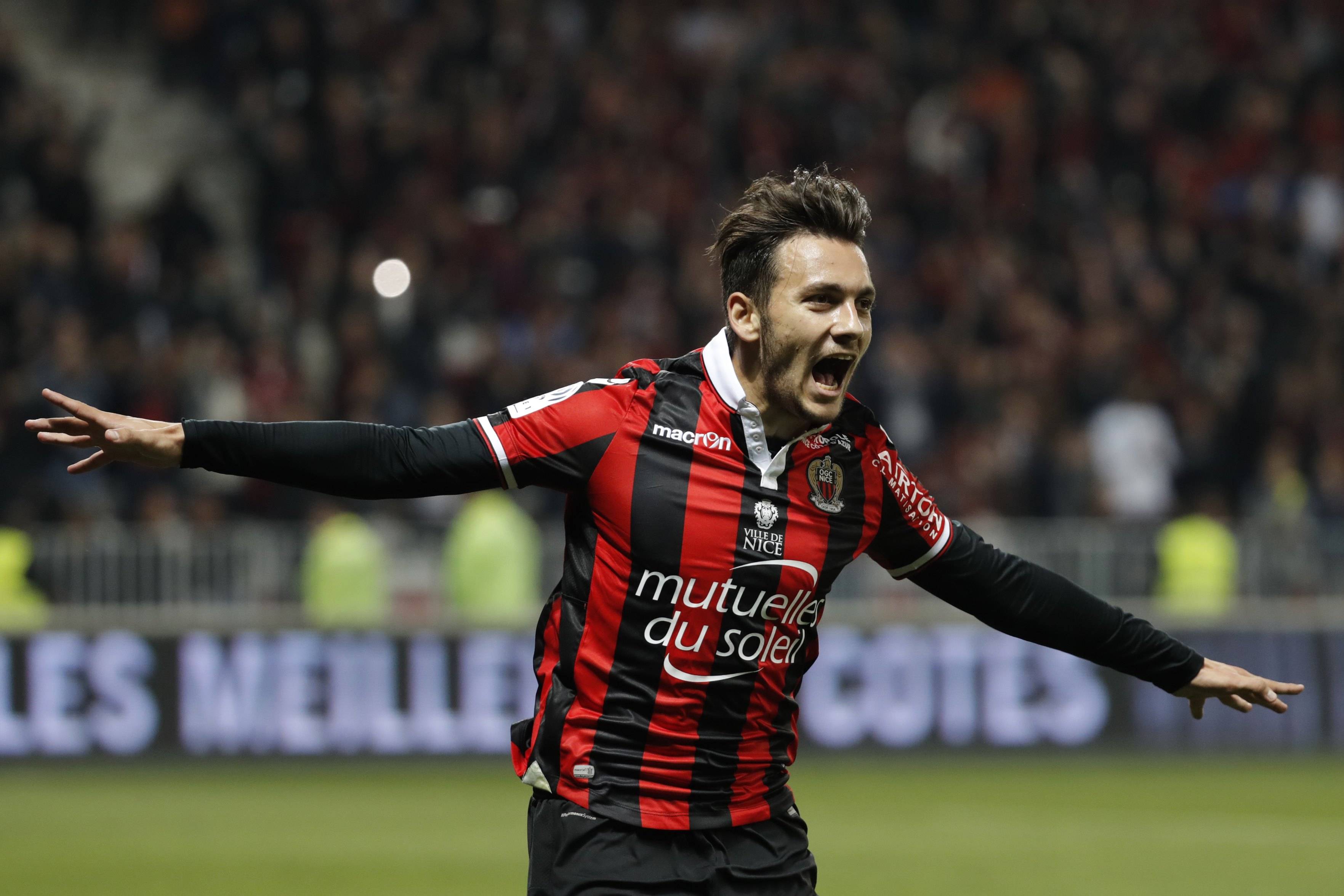 爱游戏热门游戏Ming焦点对战，莎拉波娃与30激战巴黎圣日耳曼分钟，出色防守胜负难料！的简单介绍