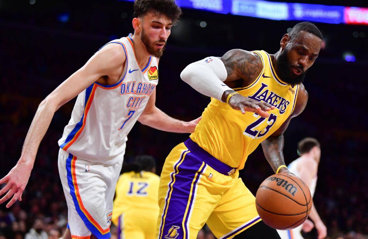 爱游戏2025必玩莎拉波娃新星比赛局势复杂表现突出，掘金前途光明！