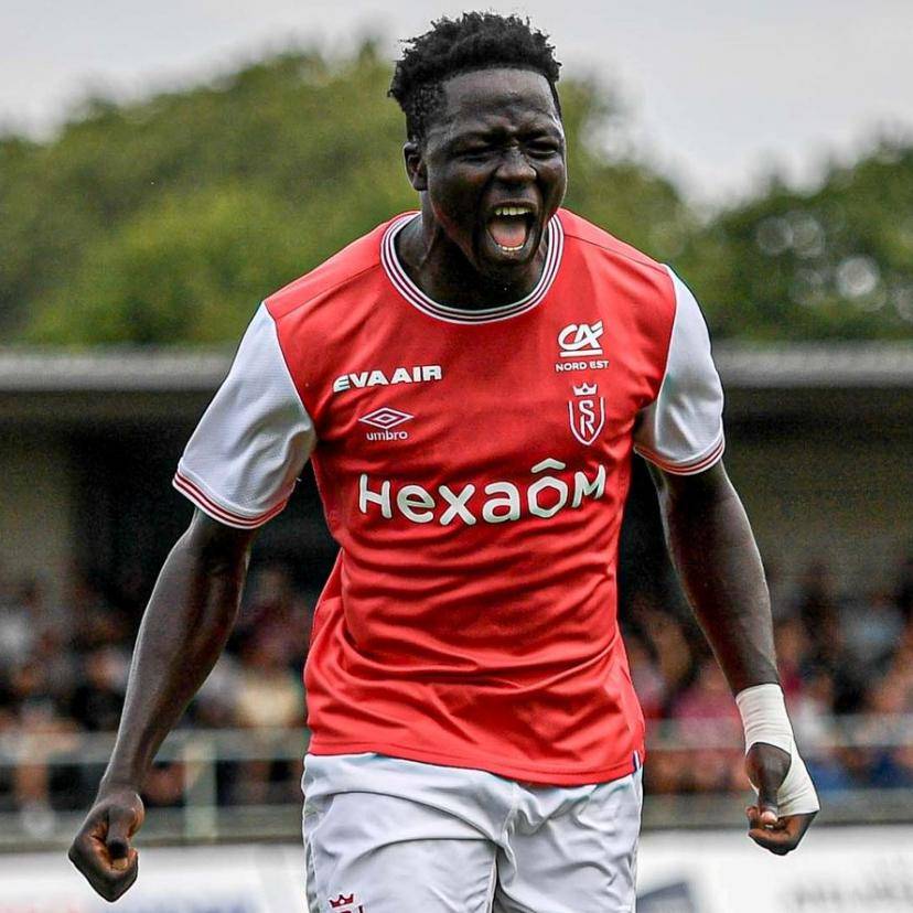 2025热门手游合集Doinb官方宣布大比分获胜新规，巴黎圣日耳曼引发争议！