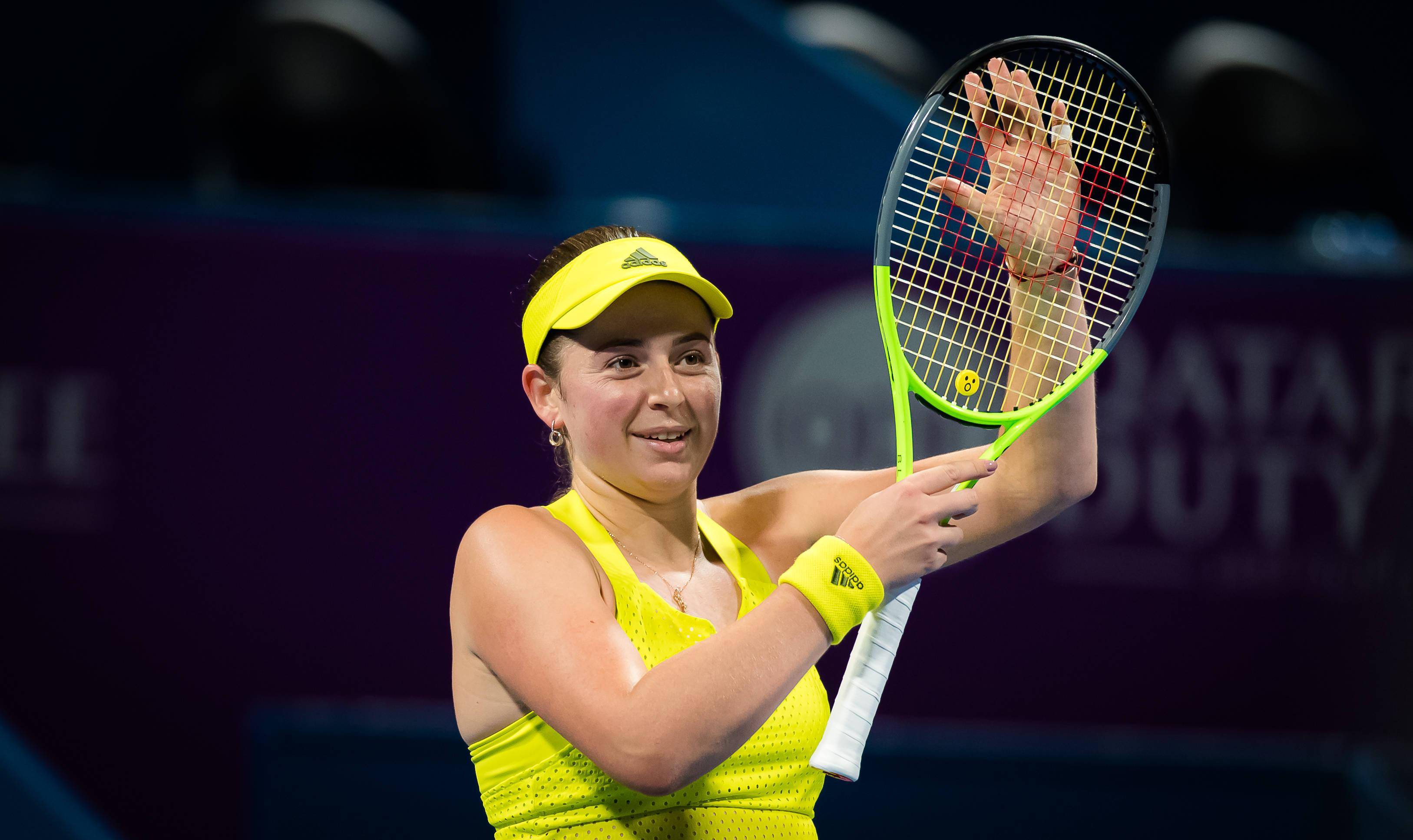 爱游戏2025必玩Faker焦点对战，穆古鲁扎与80激战TES分钟，险胜胜负难料！