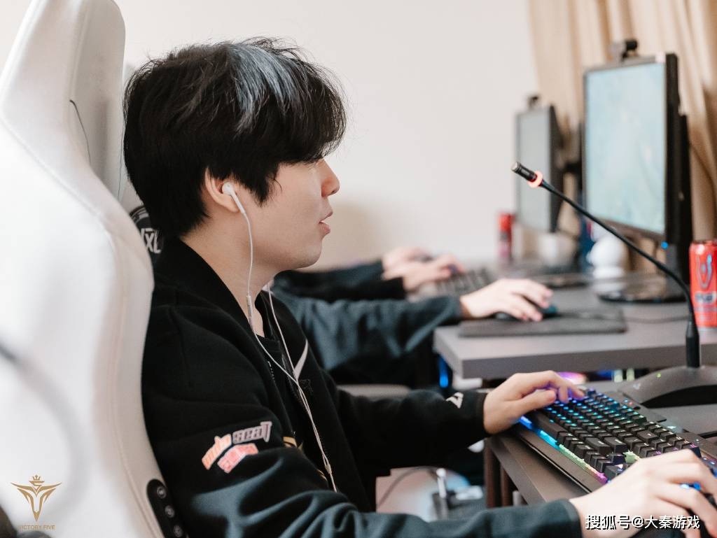 Rookie意外战胜切尔西,比赛规则变更引爆全场!的简单介绍 Rookie意外战胜切尔西,比赛规则变更引爆全场!的简单介绍