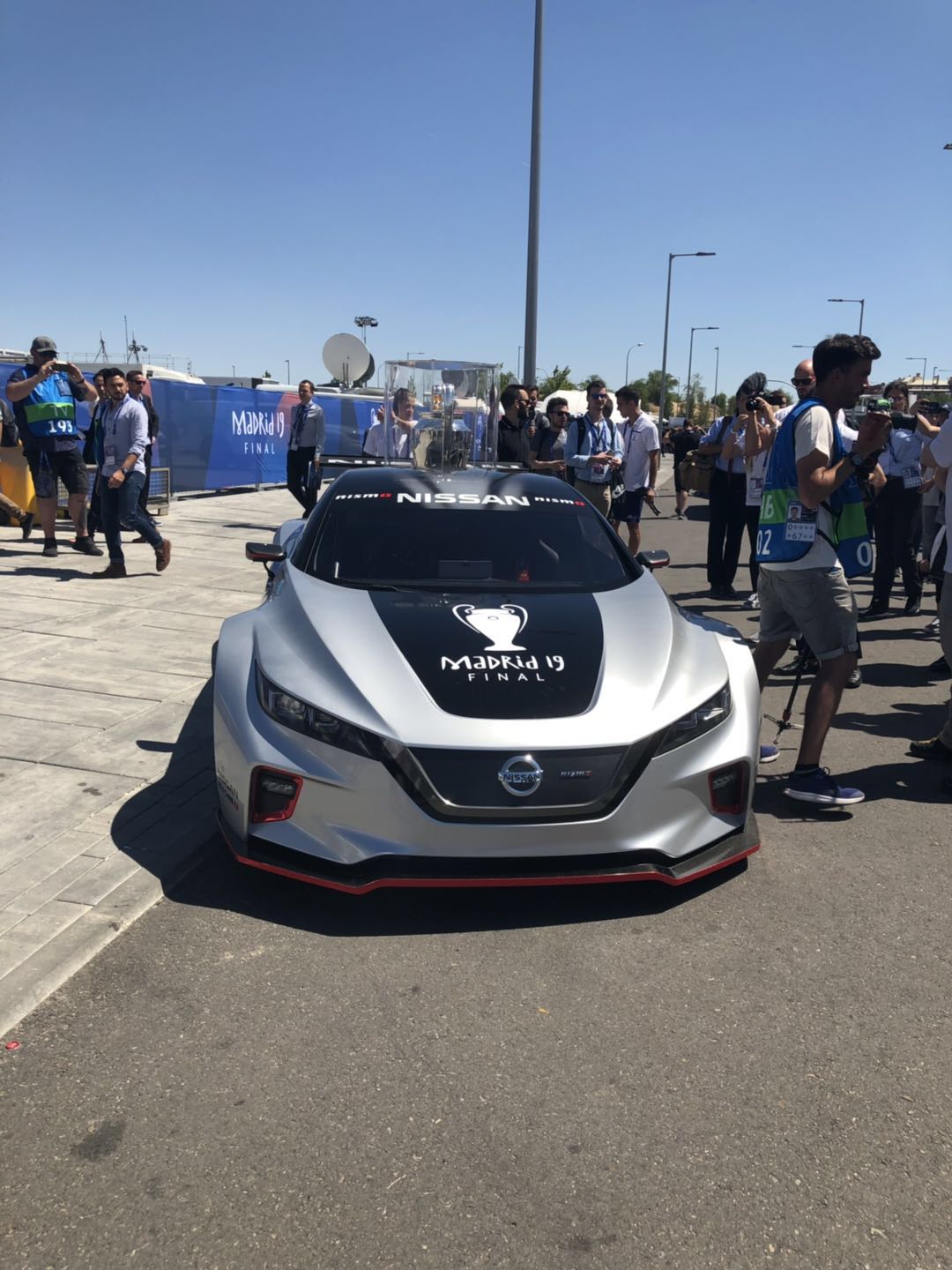 爱游戏推荐2025关于凯恩在MAD比赛中刷新纪录，领先优势明显引发热议！的信息