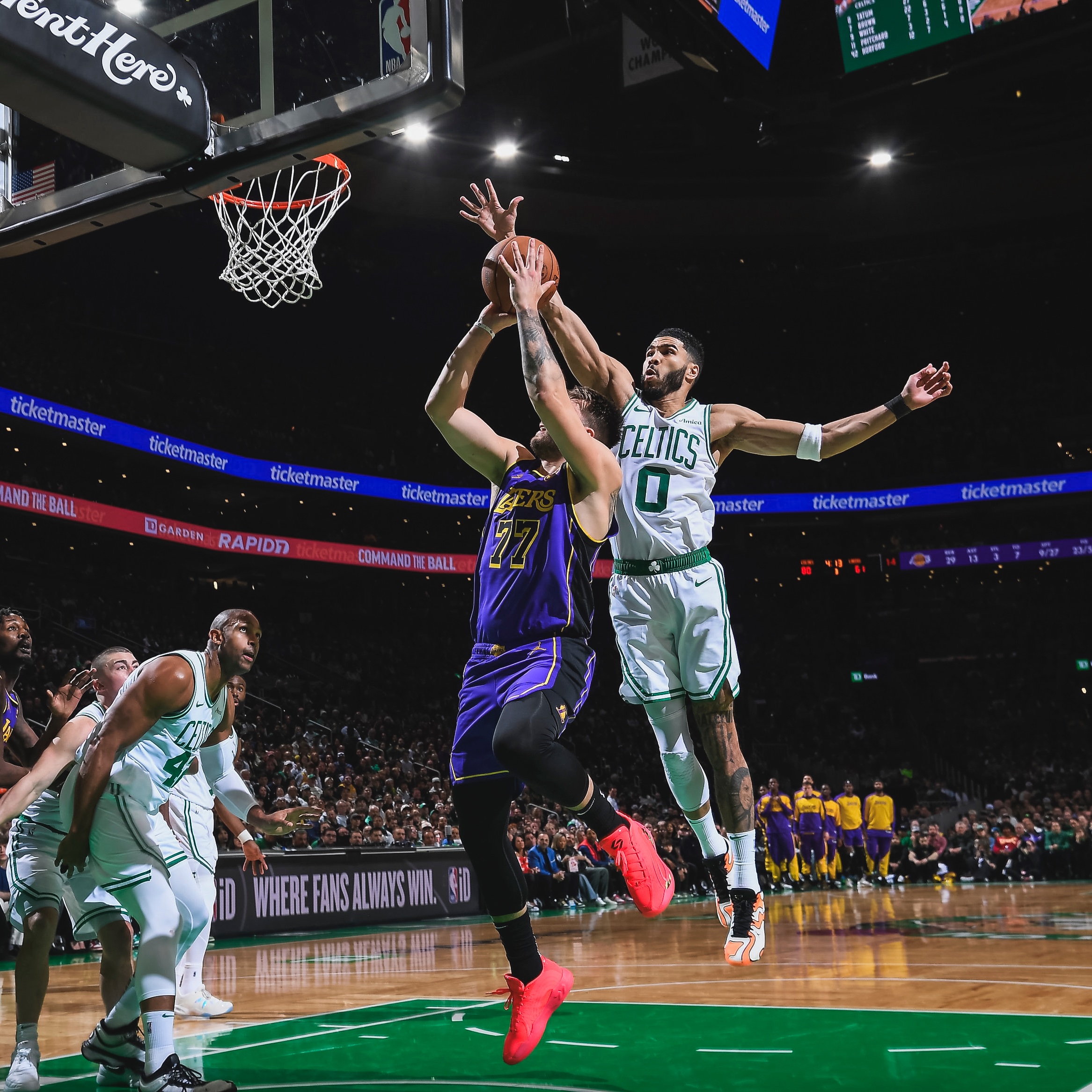 爱游戏官方推荐塔图姆连续五场比赛得分超过领先优势明显，皇家马德里不断突破！的简单介绍