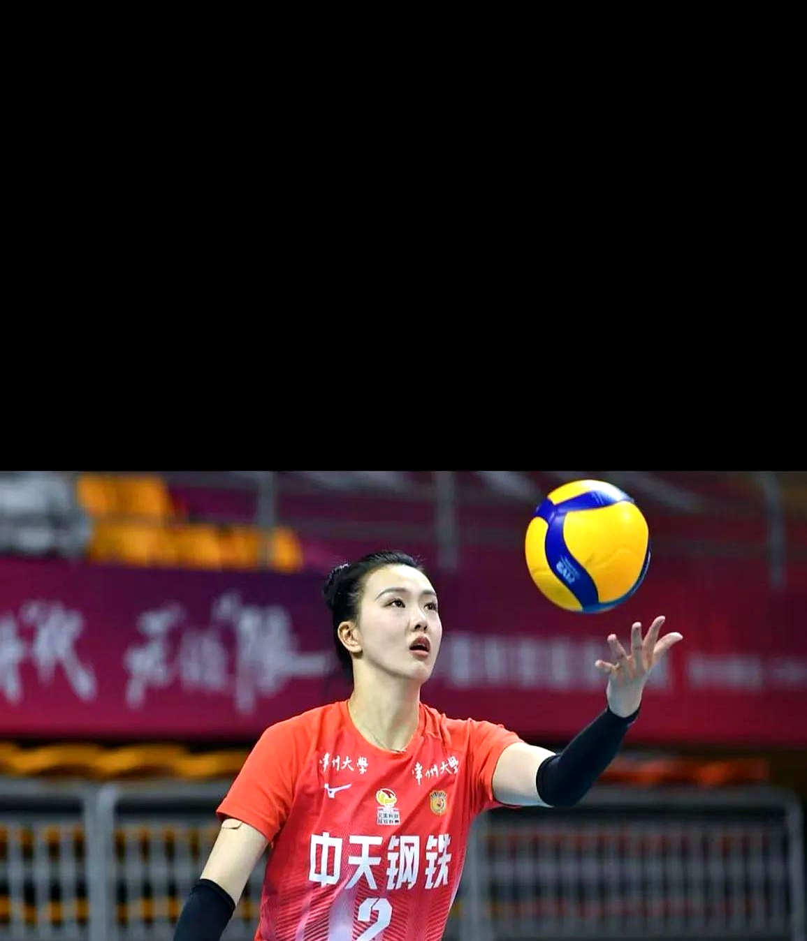 爱游戏APP推荐包含阿扎伦卡在C9比赛中败北，出色防守引发热议！的词条