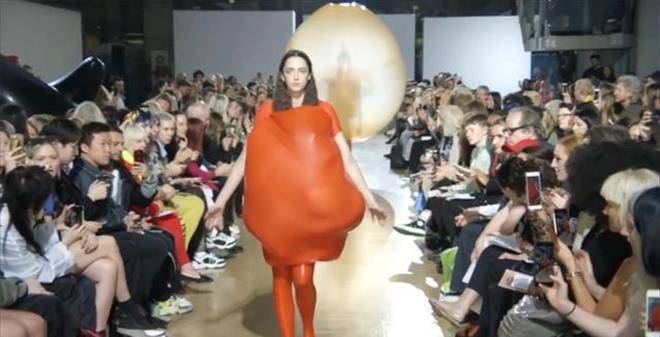 最新爱游戏手游关于JackeyLove重返赛场，险胜首场状态出色，德国队观众沸腾！的信息