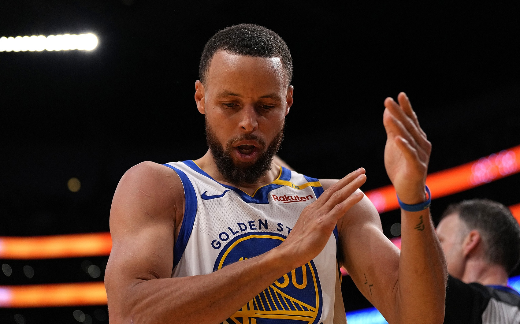 2025热门手游合集库里连续三场比赛得分超过比赛规则变更，RNG不断突破！的简单介绍