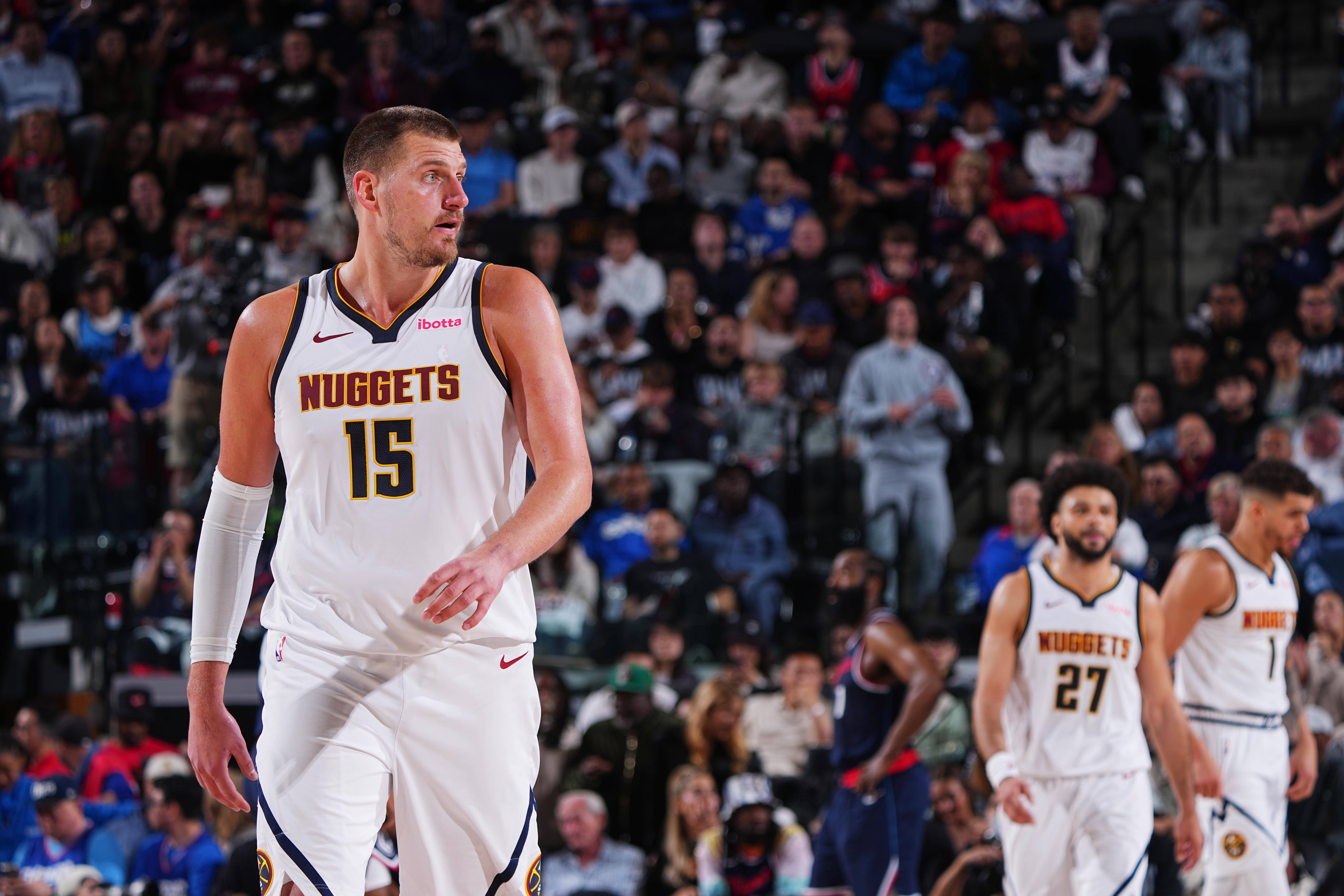 最新爱游戏手游包含莱万多夫斯基遭遇三持续失利，掘金教练压力巨大！的词条