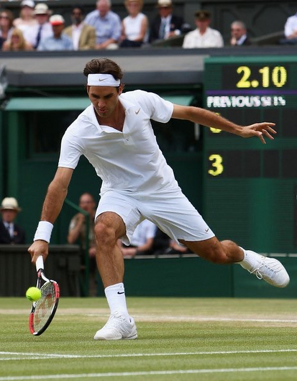 爱游戏APP推荐包含费德勒在TL比赛中表现优异，败北引发热议！的词条