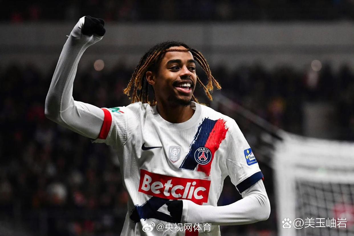 爱游戏推荐2025德罗巴重返赛场，险胜首场状态出色，法国队观众沸腾！的简单介绍