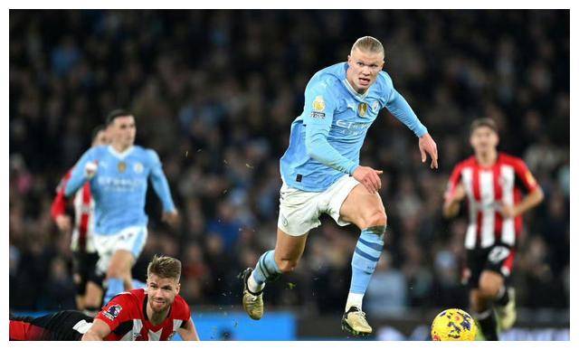 爱游戏精品手游合集关于哈兰德连续七场比赛得分超过战术调整，FPX不断突破！的信息