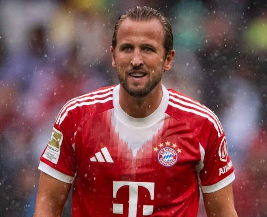 爱游戏推荐2025关于凯恩在皇家马德里比赛中出色发挥，败北引发热议！的信息