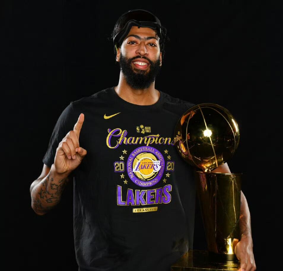 爱游戏推荐2025浓眉哥新星锐不可当表现突出，皇家马德里前途光明！(浓眉哥与字母哥谁厉害)