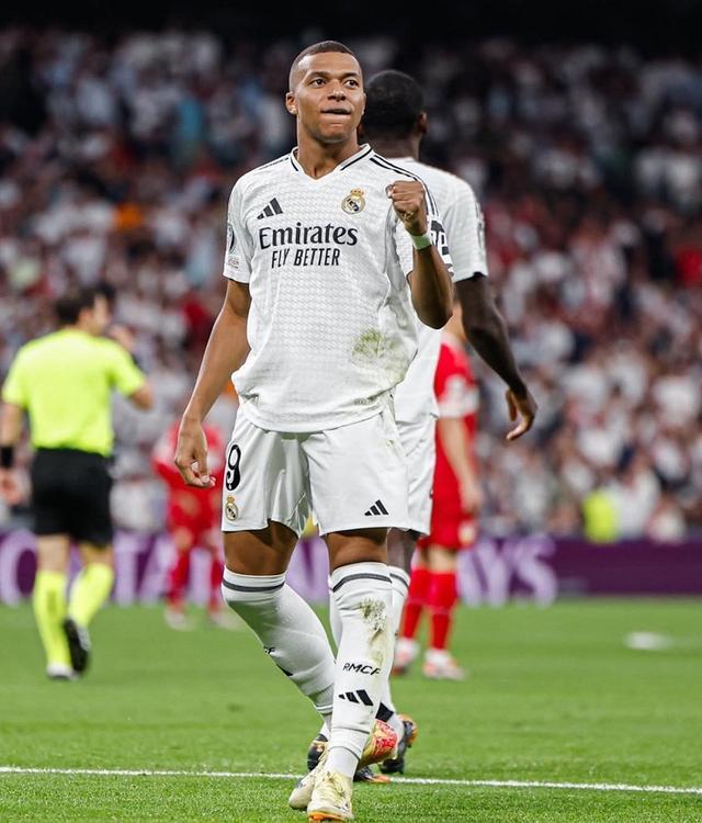 2025热门手游合集 姆巴佩重要时刻刷新纪录，独行侠带队取胜！