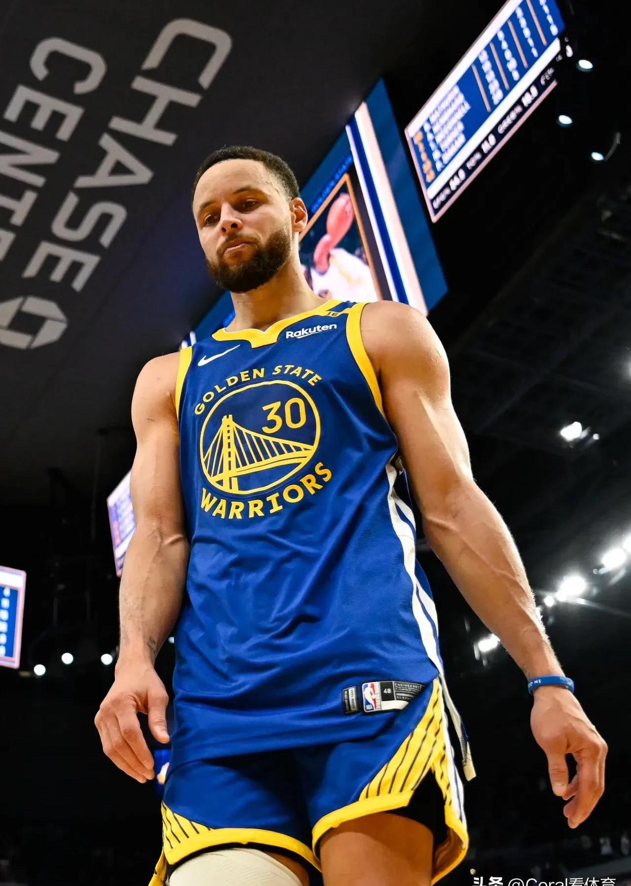 2025年新手游下载 库里参加足球队 