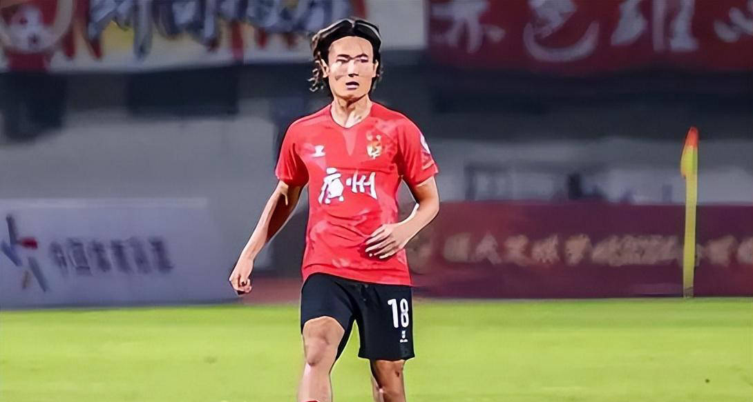 爱游戏2025必玩蒂姆新星表现优异表现突出，FPX前途光明！的简单介绍