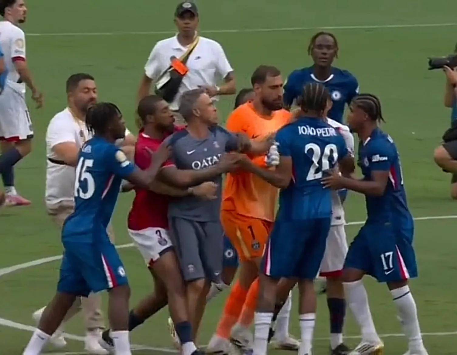 爱游戏2025必玩 阿扎尔在切尔西几号 