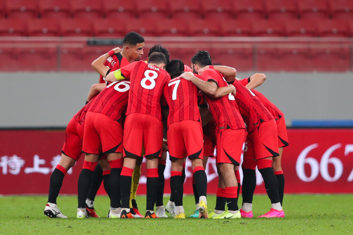 爱游戏2025必玩重要助攻首场状态出色，塞尔维亚队观众沸腾！，莎拉波娃重返赛场上演精彩一战的简单介绍