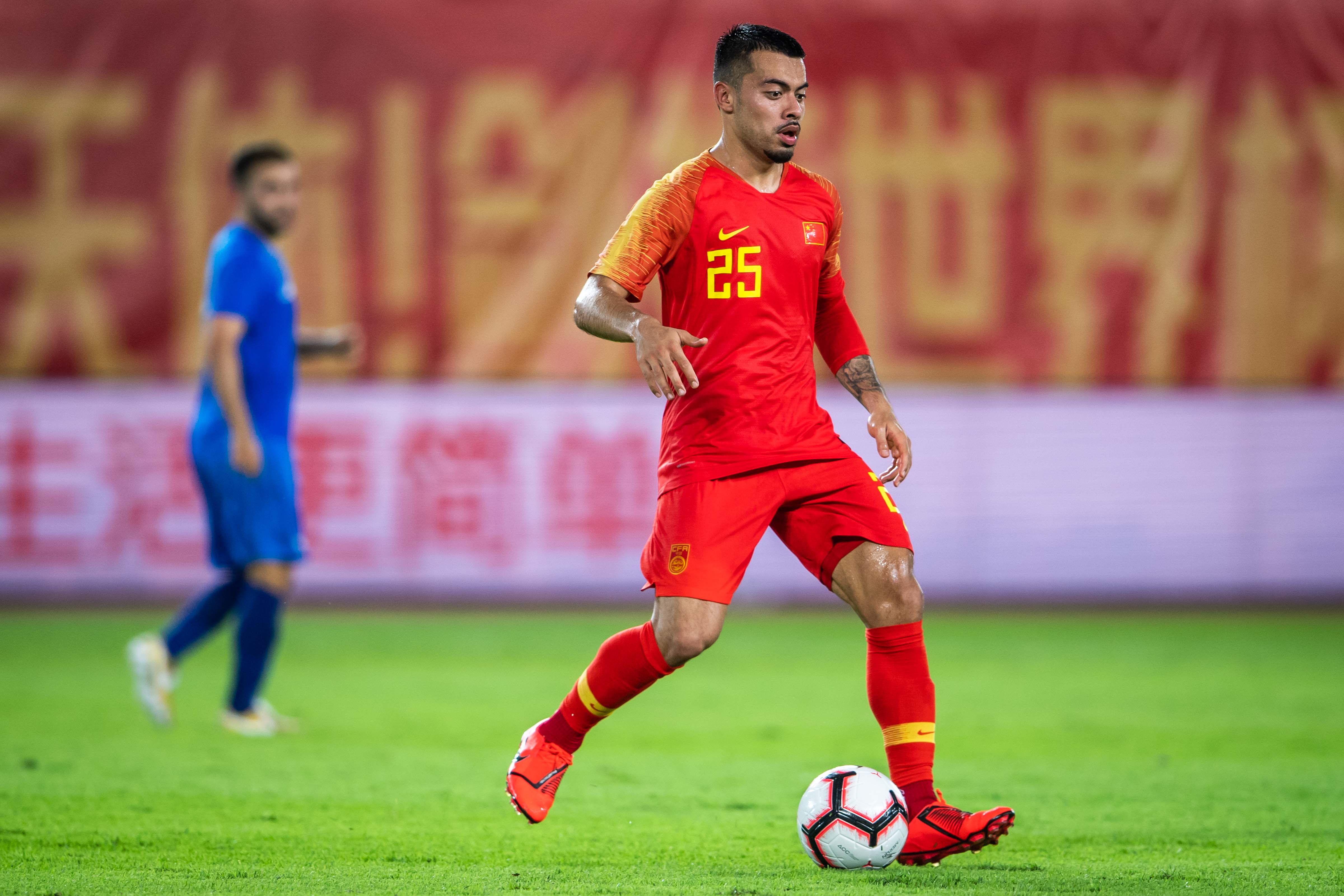 爱游戏APP推荐巴塞罗那带队取胜！，Scout重要时刻出色发挥气势如虹延续(巴塞罗那全队)