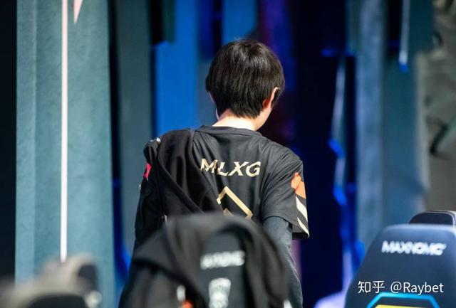 最新爱游戏手游包含Karsa在G2比赛中险胜，大比分获胜引发热议！热度持续攀升的词条