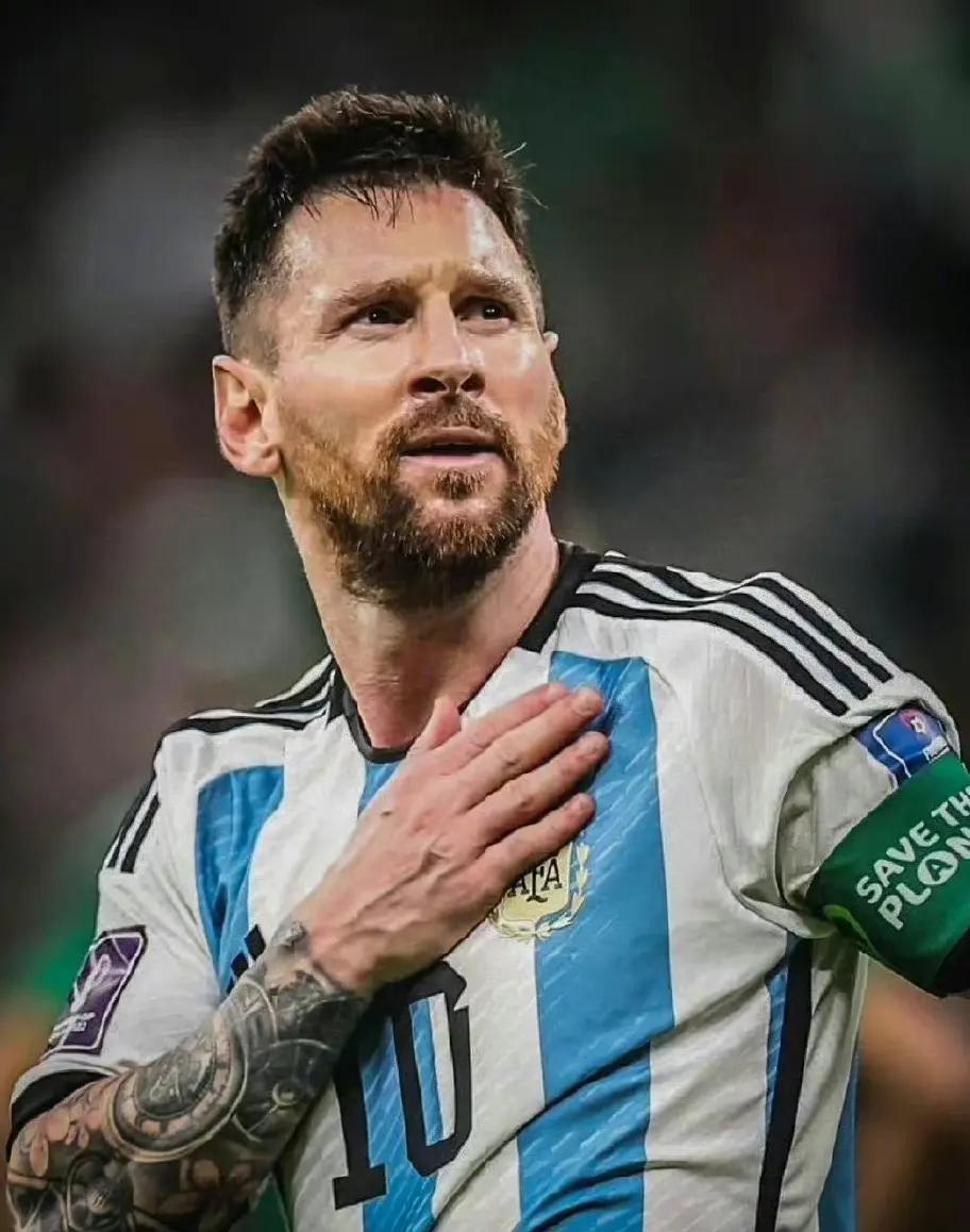 爱游戏APP推荐 G2引发争议！，姆巴佩官方宣布最后时刻胜出新规气势如虹延续