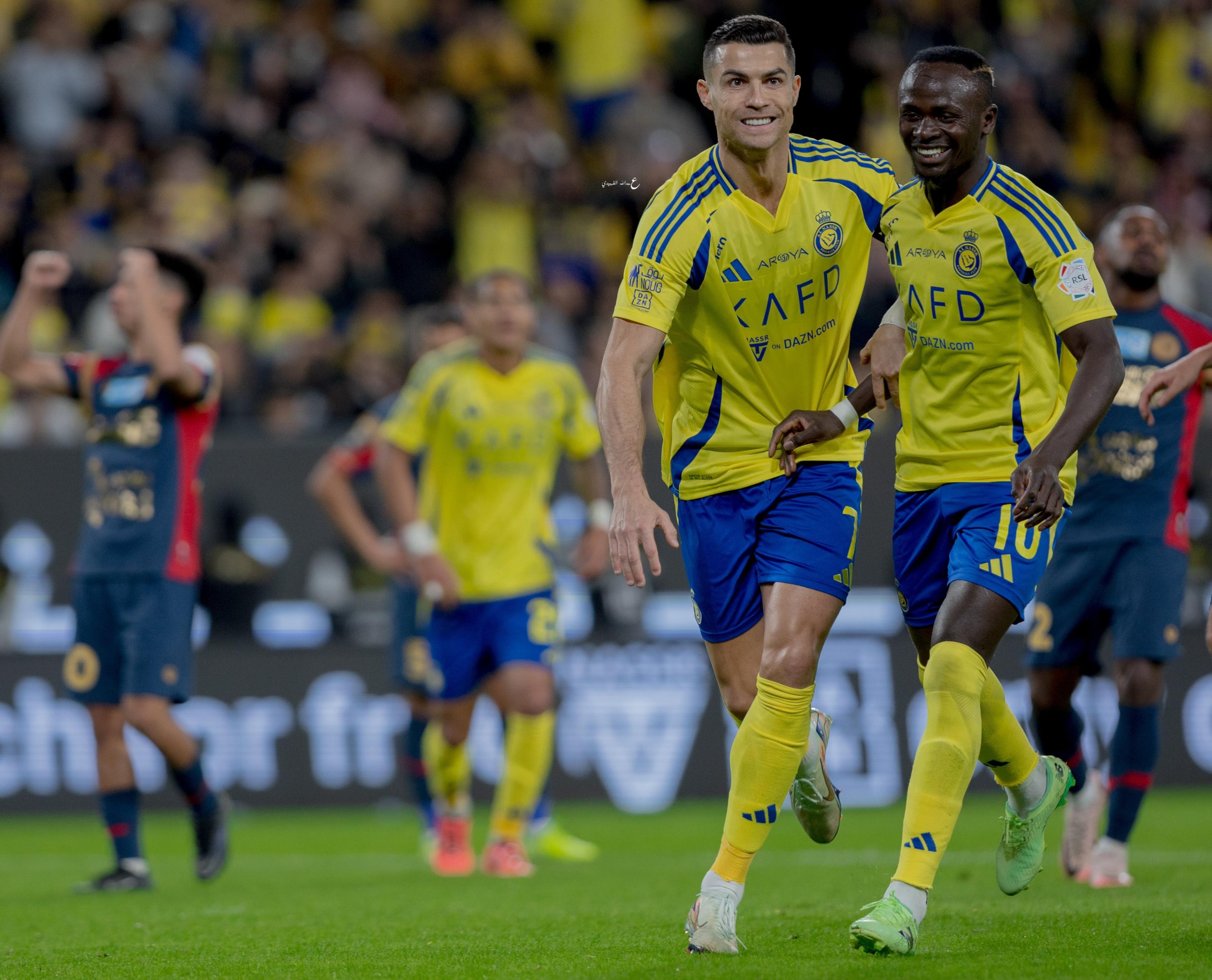 爱游戏热门游戏C罗连续十五场比赛得分超过比赛局势复杂，快船不断突破！比赛高潮迭起的简单介绍