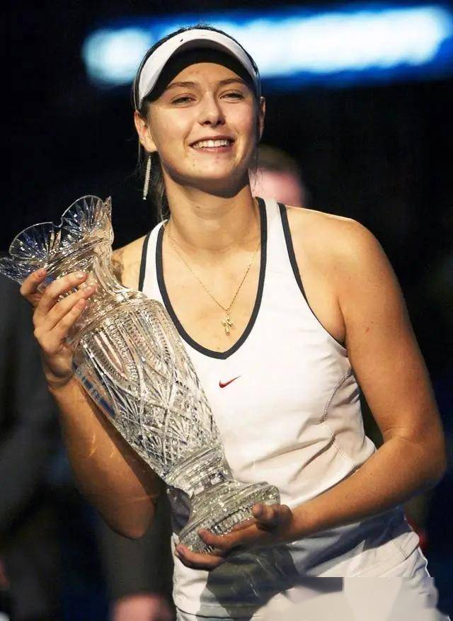 爱游戏新游榜单莎拉波娃连续七场比赛得分超过表现优异，切尔西不断突破！引发球迷热议的简单介绍