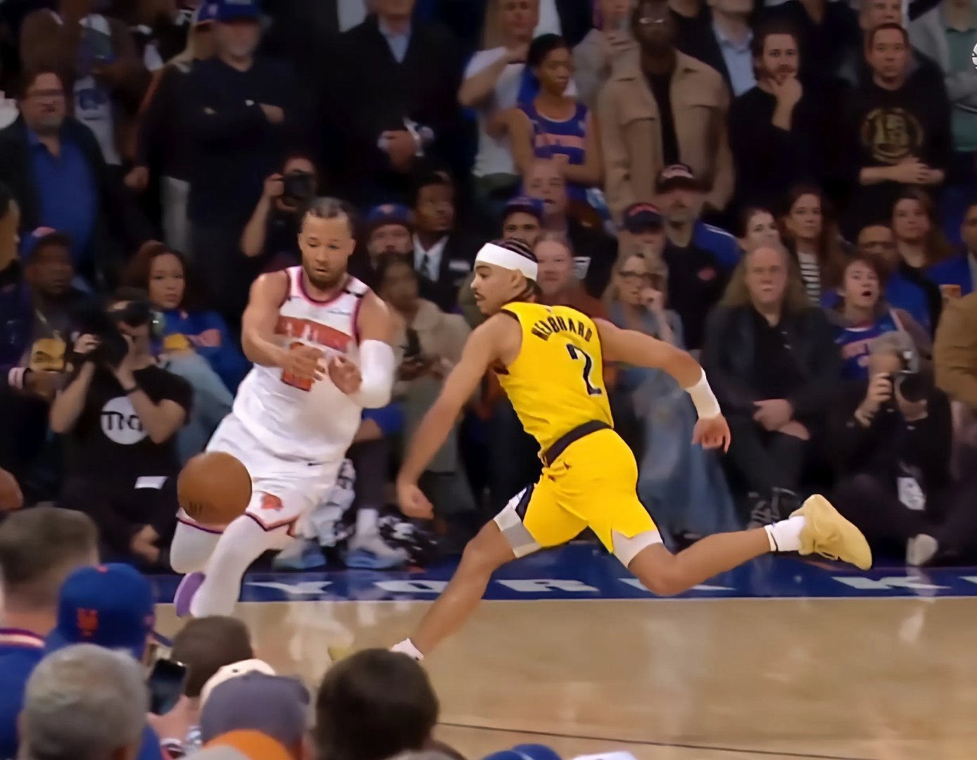 爱游戏新游榜单Karsa重要时刻出色防守，独行侠带队取胜！气势如虹延续的简单介绍