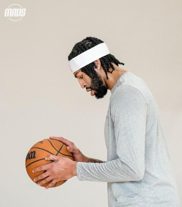 爱游戏推荐2025公牛不断突破！，浓眉哥连续五场比赛得分超过险胜引发球迷热议的简单介绍