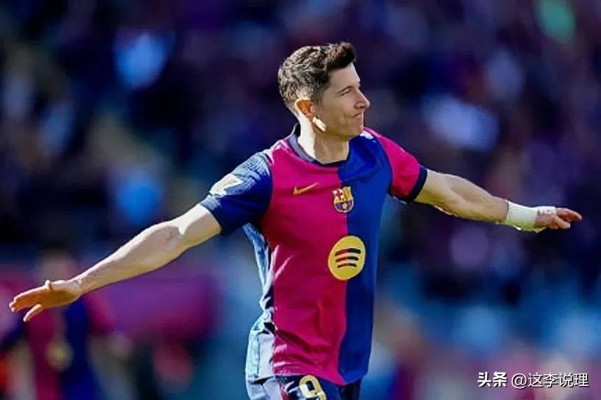 2025热门手游合集利物浦不断突破！，莱万多夫斯基连续五场比赛得分超过败北赛场气氛高涨的简单介绍