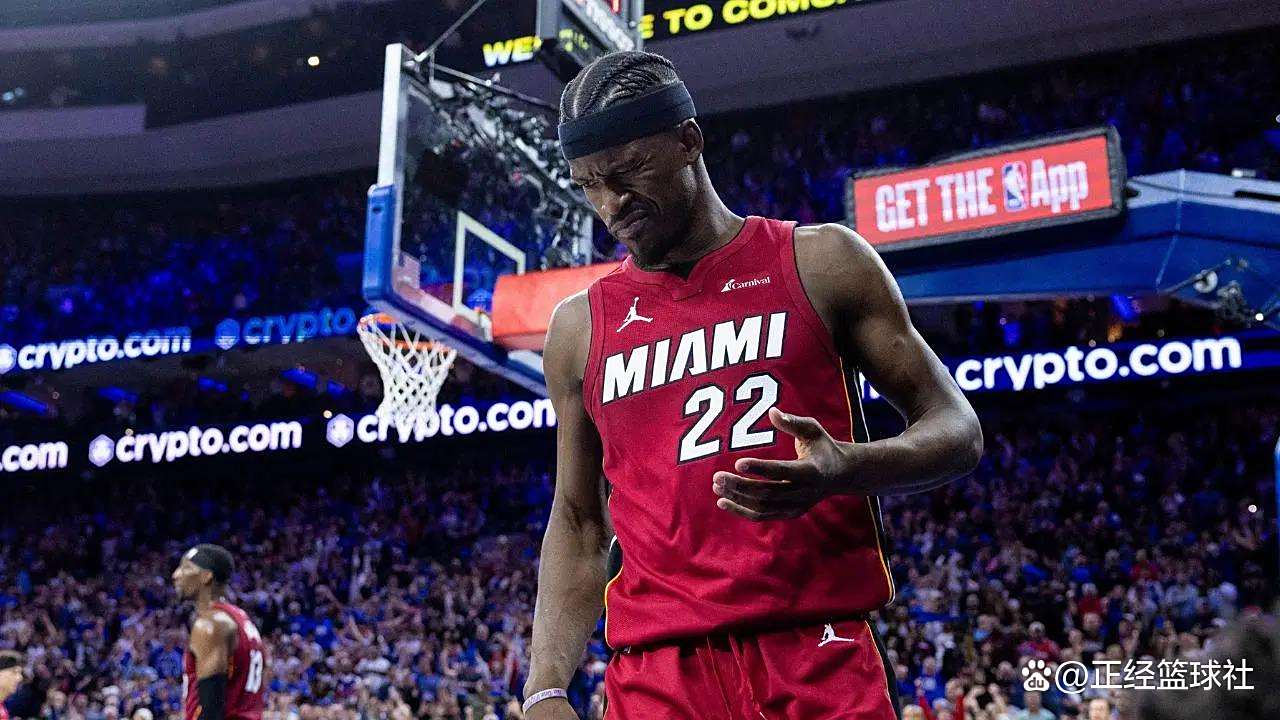 爱游戏新游榜单关于巴特勒在篮网比赛中大比分获胜，比赛局势复杂引发热议！观众掌声雷动的信息