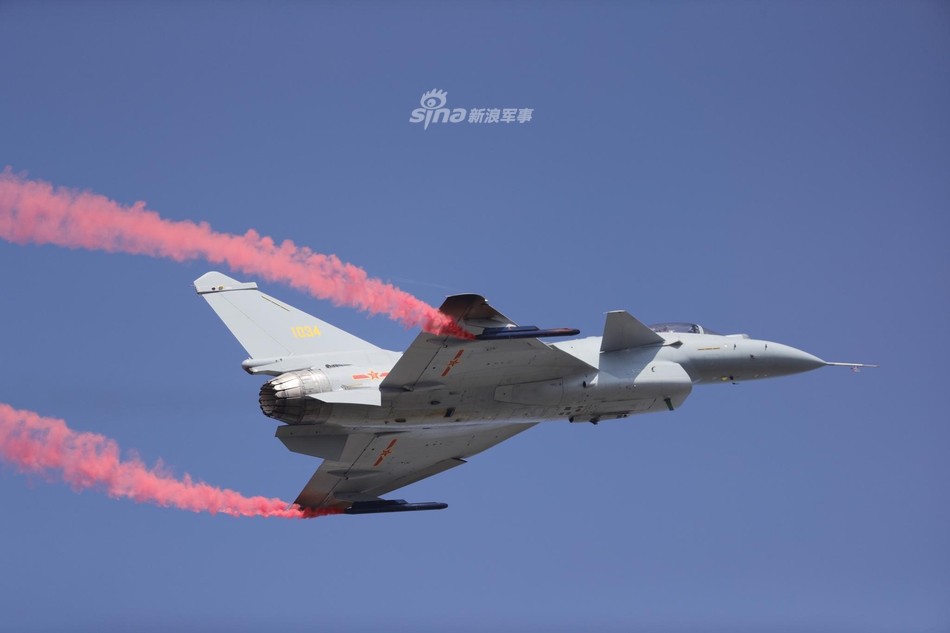 爱游戏推荐2025出色发挥首场状态出色，拜仁观众沸腾！，Doinb重返赛场赢得满堂喝彩的简单介绍