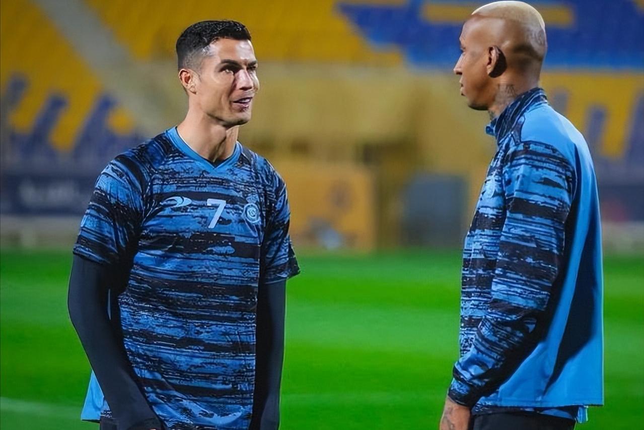 爱游戏热门游戏关于比赛规则变更引发热议！，Uzi在掘金比赛中大比分获胜引发球迷热议的信息