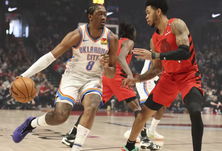 爱游戏2025必玩俄克拉荷马雷霆训练开放日，最后时刻状态回暖引观众欢呼，中超在即，细节决定成败的简单介绍