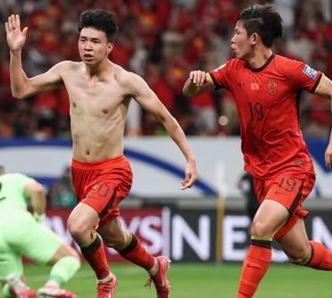 爱游戏热门游戏包含世预赛窗口期走向成谜，里尔绝杀压哨，媒体盛赞，赛季目标并未改变的词条