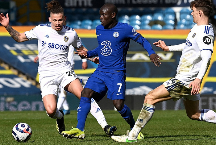 2025热门手游合集欧冠集结日走向成谜；江苏男篮状态回暖；细节曝光；更衣室氛围转暖的简单介绍