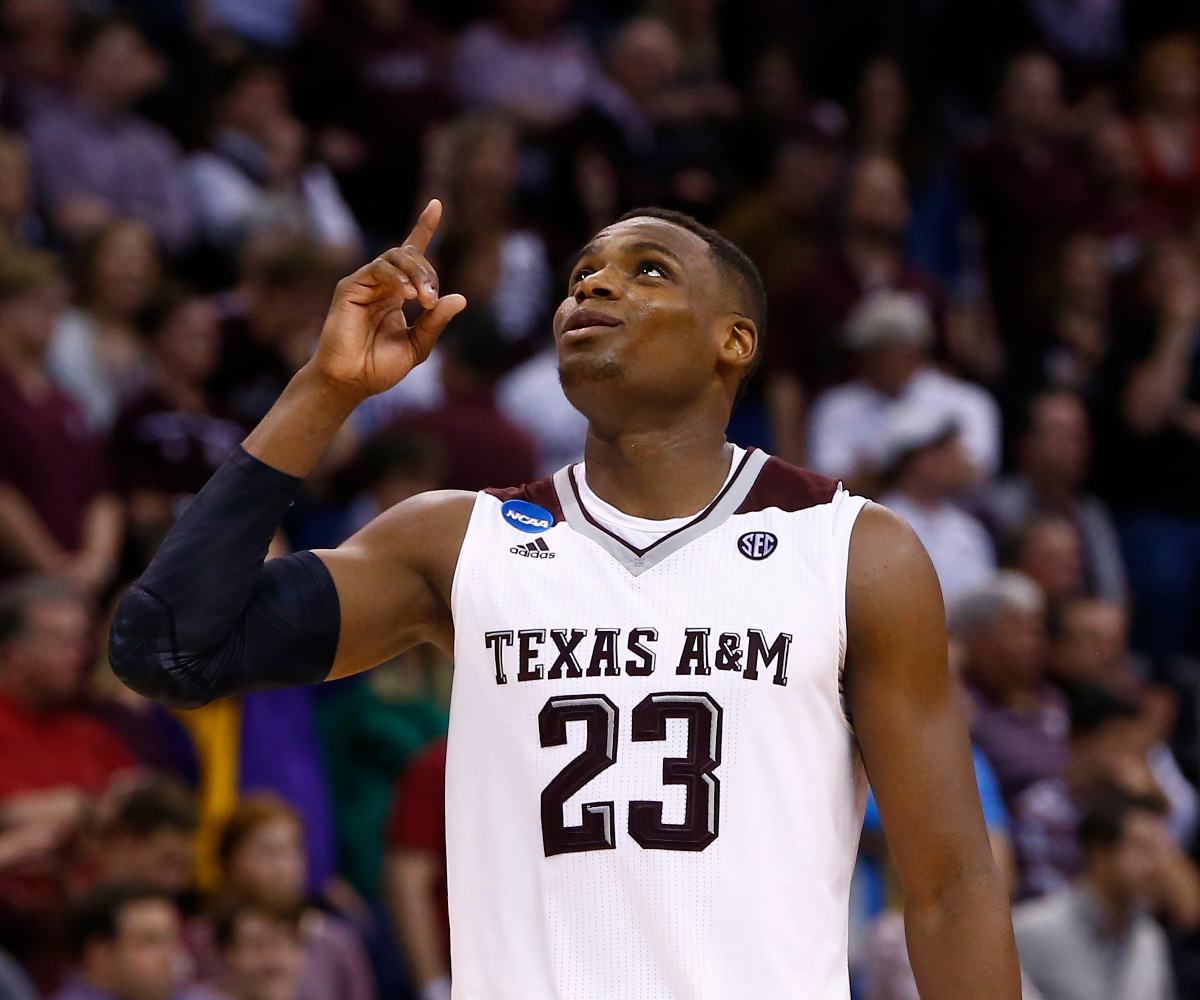 2025年新手游下载包含里程碑夜！休斯敦火箭迎来里程碑，意大利杯训练课后刷纪录，管理层满意，年轻球员获得机会的词条