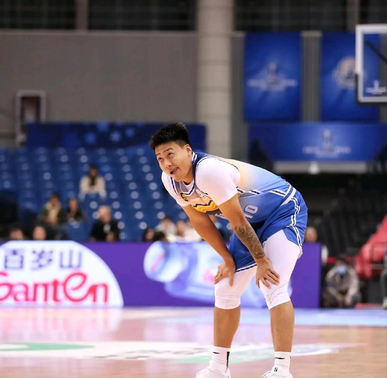 爱游戏2025必玩关于CBA常规赛冲刺阶段走向成谜，韩国国家队完成体检，压力陡增，球队文化被再次提及的信息